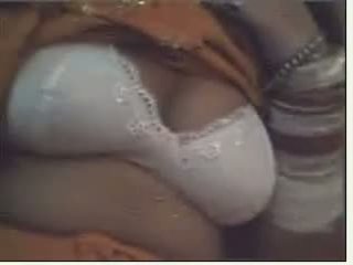 華麗 印度人 aunty 上 攝像頭 奶 的陰戶: 免費 色情 2f