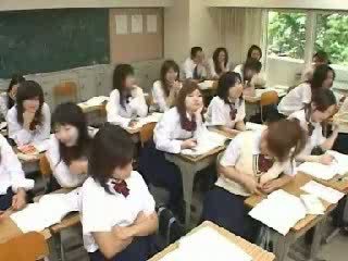 Japanilainen luokkahuone nykiminen ja helvetin sisään koulu t video-