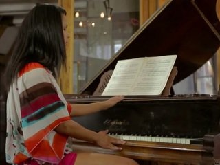 Isabella klavír lesson